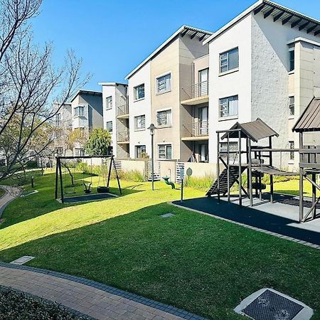 Ferienwohnung Tranquility 2 Facing Steyn City Sandton Exterior foto